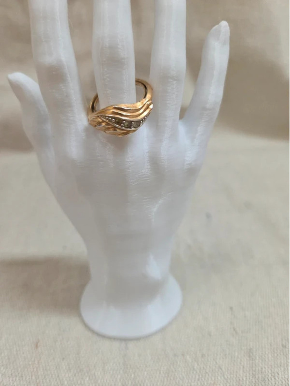Avon "Starswept" Ring. Vtg.
